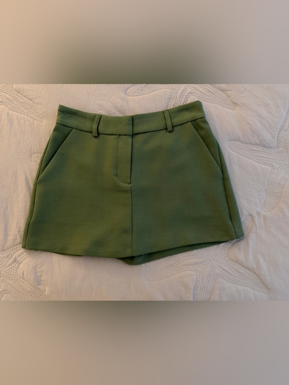 Green High-Waist Tailored Shorts (skorts)